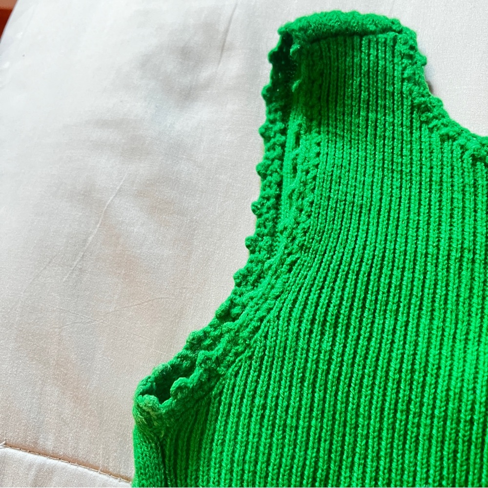 Vintage Imported Andrew St. John Virgin Acrylic Green Ribbed Hand Knit Tank Top - Picture 5 of 11